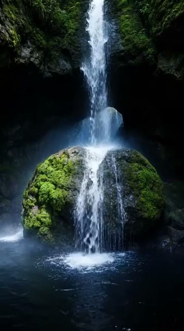 the living water, locked